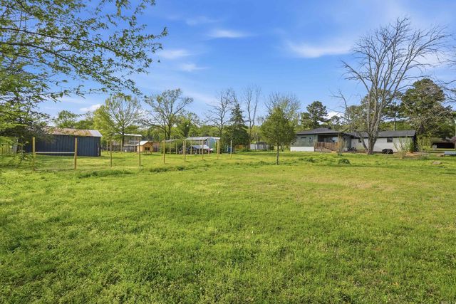 227 Friendship Road, Conway, AR 72032