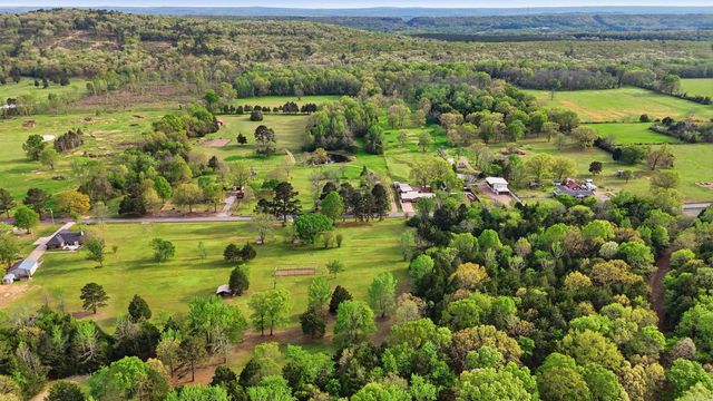227 Friendship Road, Conway, AR 72032