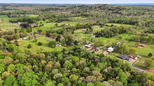 227 Friendship Road, Conway, AR 72032