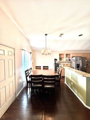 1208 Rio Vista Drive, Desoto, TX 75115