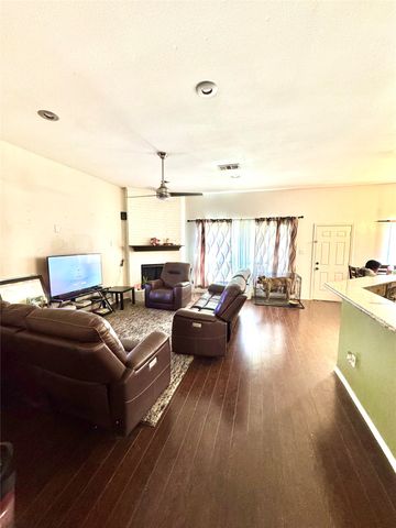 1208 Rio Vista Drive, Desoto, TX 75115