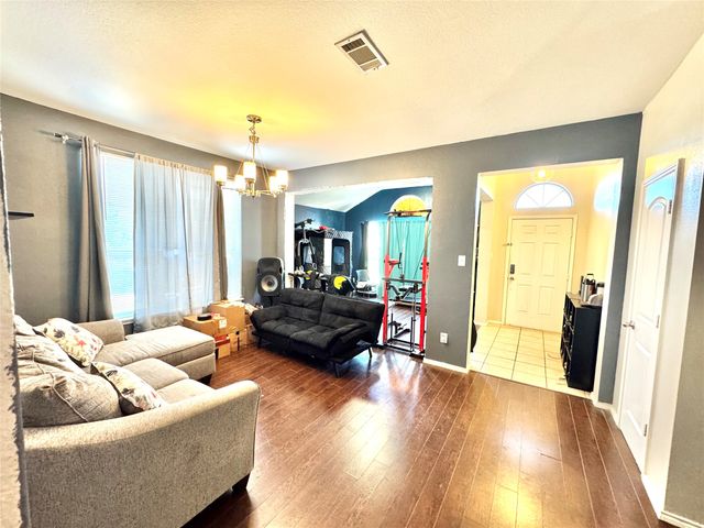 1208 Rio Vista Drive, Desoto, TX 75115