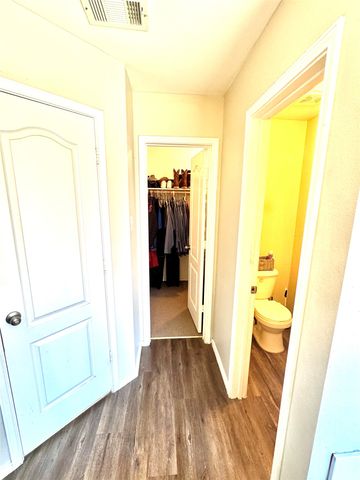 1208 Rio Vista Drive, Desoto, TX 75115