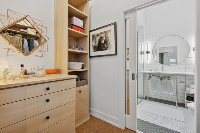 3310 Hayes Street, Evanston, IL 60201