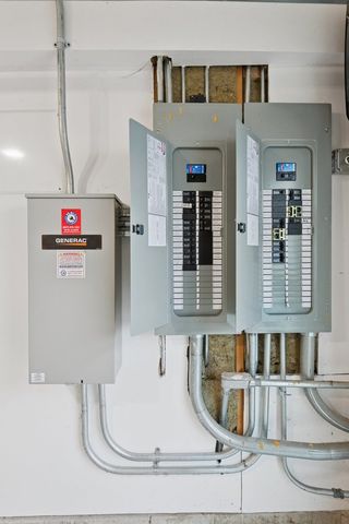 3310 Hayes Street, Evanston, IL 60201