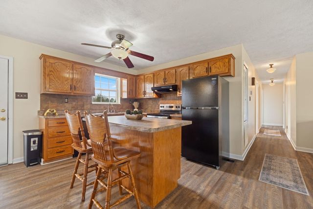 3037 Clear Springs Drive, London, KY 40744