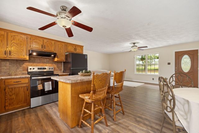 3037 Clear Springs Drive, London, KY 40744