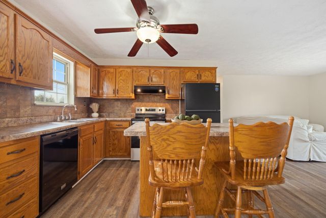 3037 Clear Springs Drive, London, KY 40744
