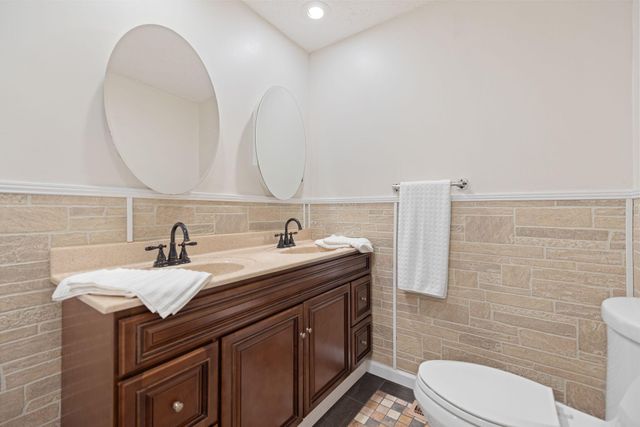 3037 Clear Springs Drive, London, KY 40744