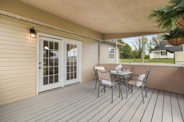 3037 Clear Springs Drive, London, KY 40744