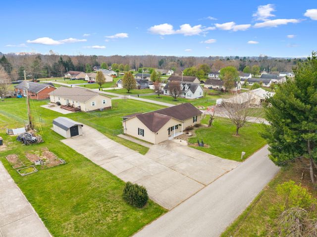 3037 Clear Springs Drive, London, KY 40744