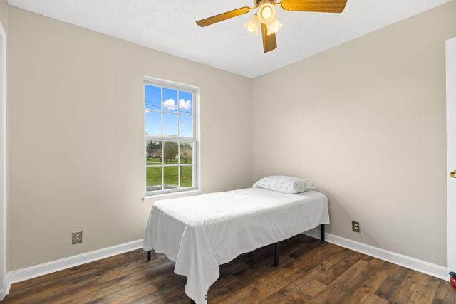 3037 Clear Springs Drive, London, KY 40744