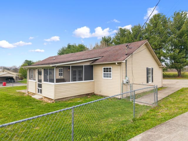 3037 Clear Springs Drive, London, KY 40744