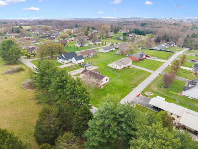 3037 Clear Springs Drive, London, KY 40744