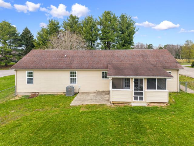 3037 Clear Springs Drive, London, KY 40744