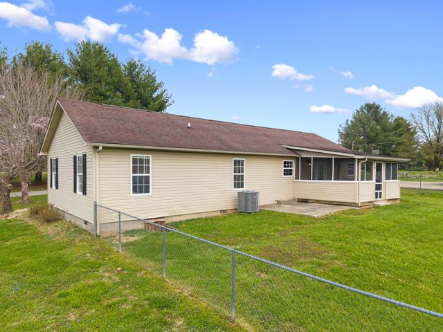 3037 Clear Springs Drive, London, KY 40744