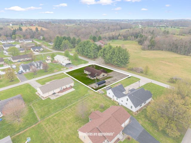 3037 Clear Springs Drive, London, KY 40744