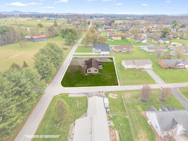 3037 Clear Springs Drive, London, KY 40744