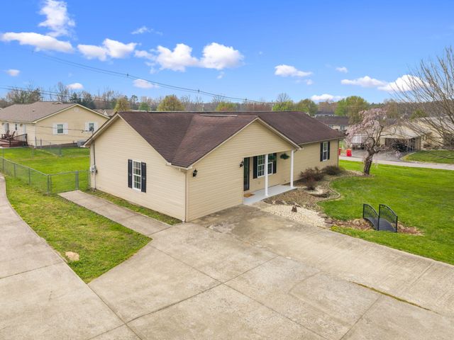 3037 Clear Springs Drive, London, KY 40744