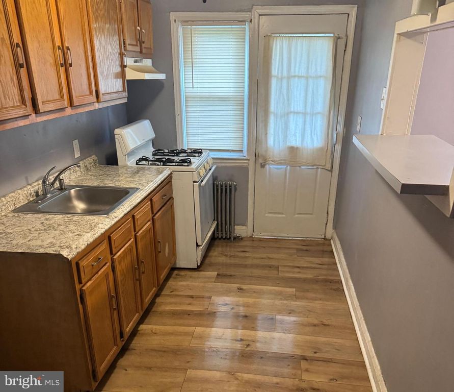Image 10 of property listing at 4112 WOODHAVEN AVE, Baltimore, MD 21216