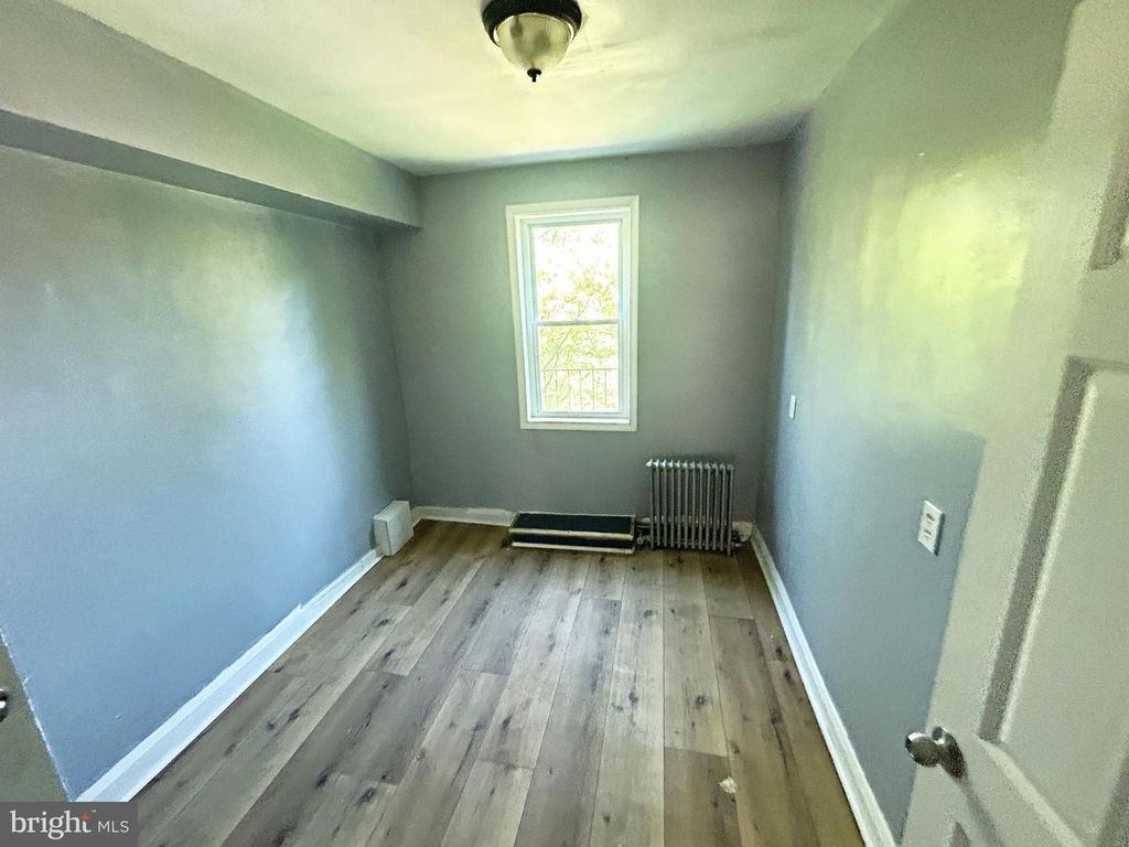 Image 17 of property listing at 4112 WOODHAVEN AVE, Baltimore, MD 21216