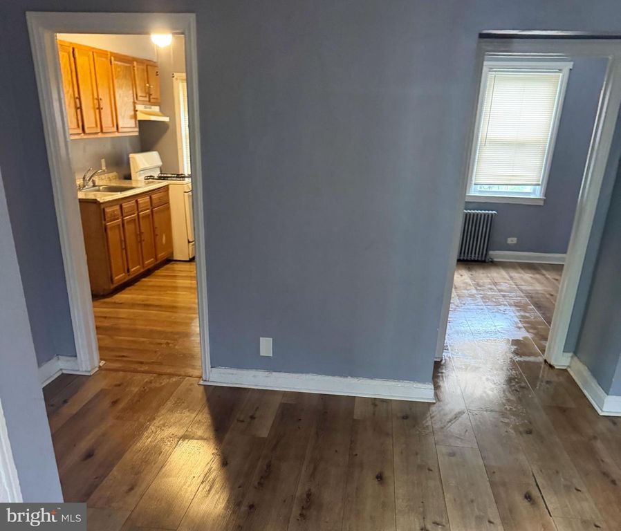 Image 9 of property listing at 4112 WOODHAVEN AVE, Baltimore, MD 21216