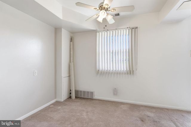 42 KEARNEY DR, North Wales, PA 19454