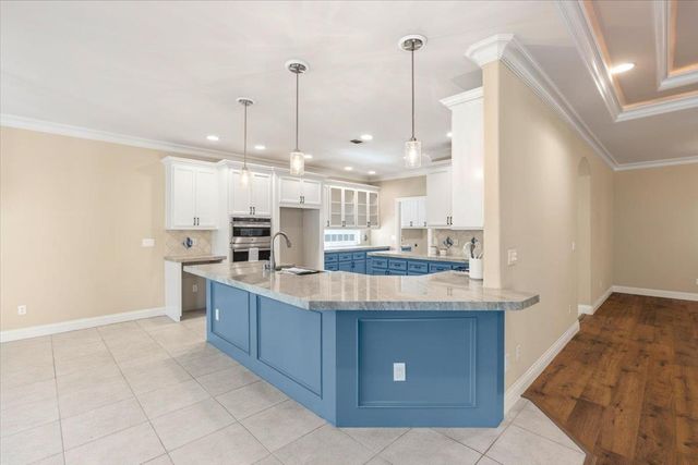 3184 Chasen Dr, Cameron Park, CA 95682