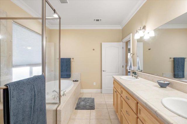 3184 Chasen Dr, Cameron Park, CA 95682