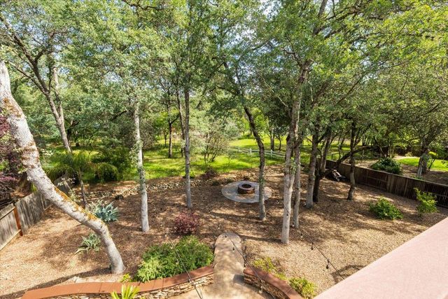 3184 Chasen Dr, Cameron Park, CA 95682