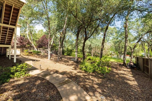 3184 Chasen Dr, Cameron Park, CA 95682