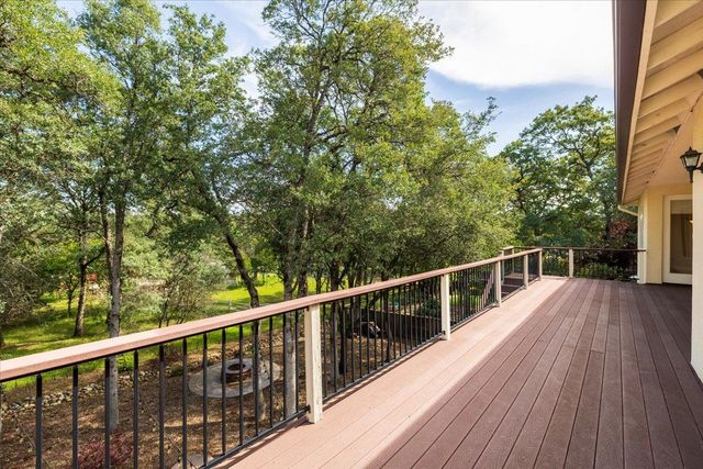 3184 Chasen Dr, Cameron Park, CA 95682