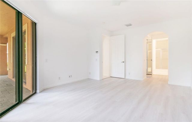 2692 Center Ct Drive 2-32, Weston, FL 33332