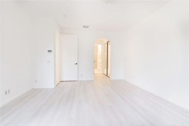 2692 Center Ct Drive 2-32, Weston, FL 33332