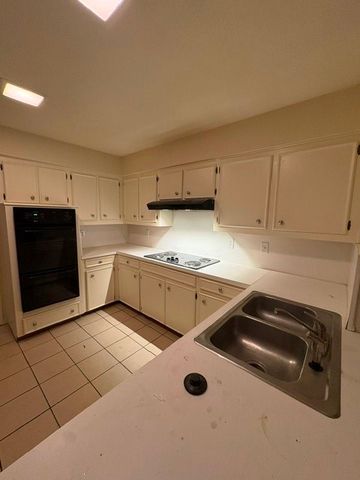 9514 SUMMERHILL Lane, Dallas, TX 75238