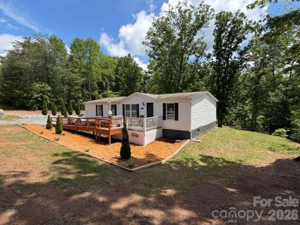 744 Deer Park Road, Nebo, NC 28761