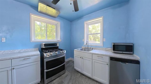 1705 Centreville Avenue, Belleville, IL 62220