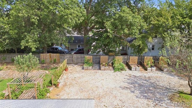 1705 Centreville Avenue, Belleville, IL 62220