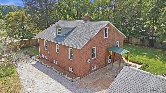1705 Centreville Avenue, Belleville, IL 62220