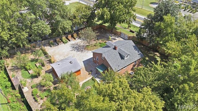 1705 Centreville Avenue, Belleville, IL 62220