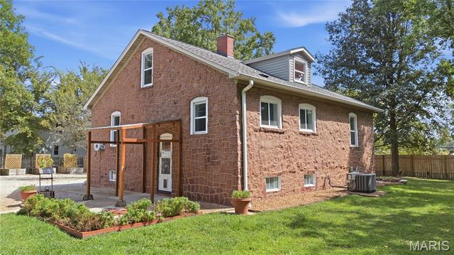 1705 Centreville Avenue, Belleville, IL 62220
