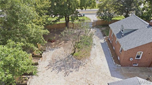 1705 Centreville Avenue, Belleville, IL 62220