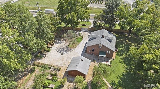 1705 Centreville Avenue, Belleville, IL 62220