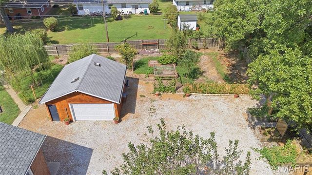 1705 Centreville Avenue, Belleville, IL 62220
