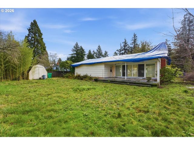 12333 Se MADISON St, Portland, OR 97233