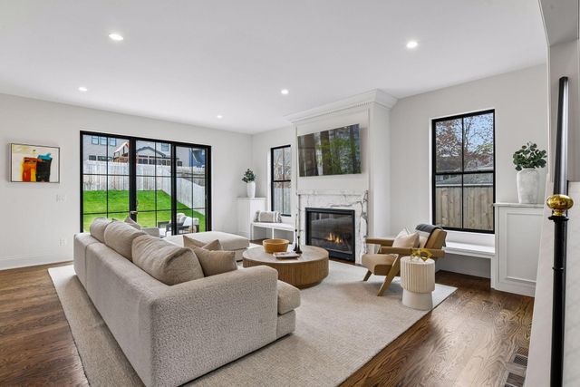 5925 Chowen Avenue S, Edina, MN 55410