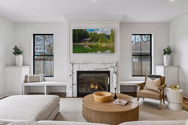 5925 Chowen Avenue S, Edina, MN 55410