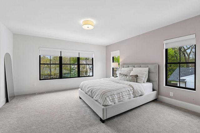 5925 Chowen Avenue S, Edina, MN 55410