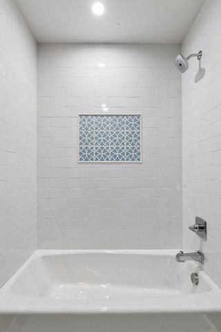 5925 Chowen Avenue S, Edina, MN 55410