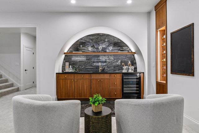 5925 Chowen Avenue S, Edina, MN 55410